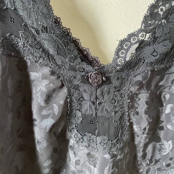 VINTAGE LACE CAMISOLE - Picture 3 of 3